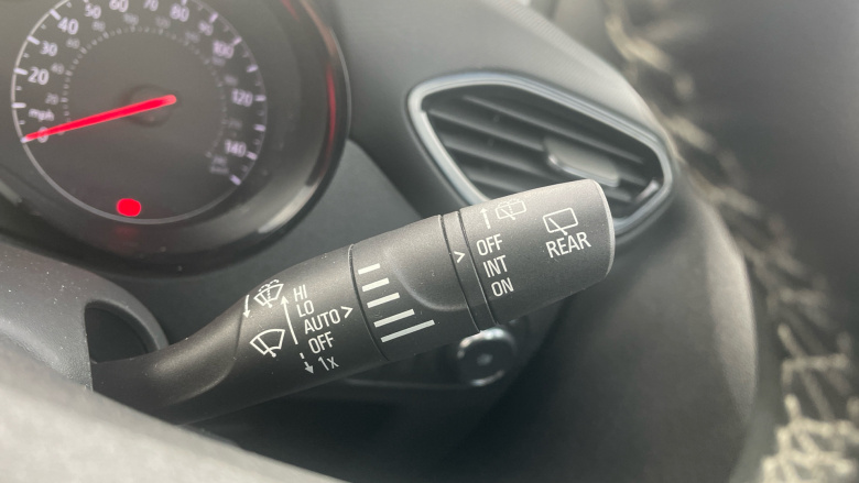 Vauxhall Crossland 1.2 Turbo Design 5dr Petrol Hatchback